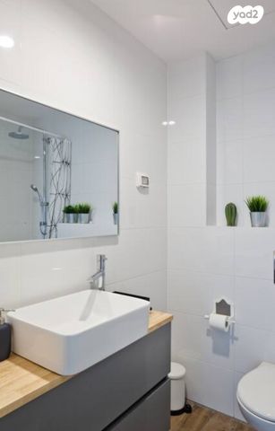 דירה, דרך מנחם בגין, מונטיפיורי, הרכבת, תל אביב יפו