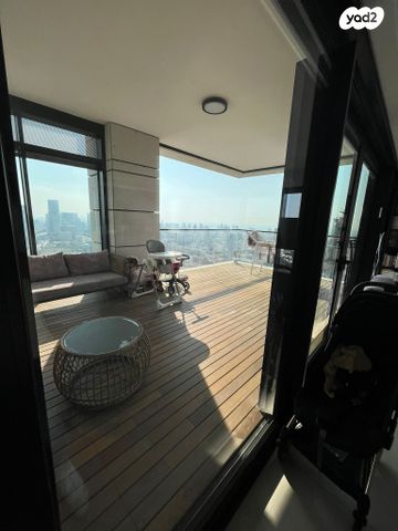 דירה, ניסים אלוני 2, צמרות איילון, פארק צמרת, תל אביב יפו