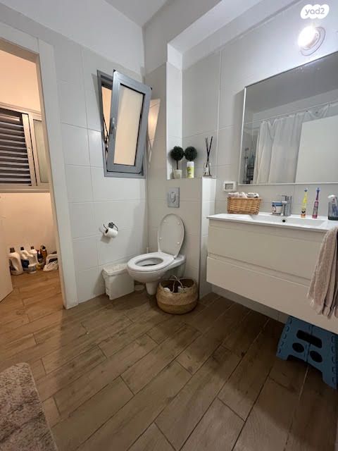 דירה, דובה ויצחק שיינפיין, כפר סבא הירוקה, כפר סבא