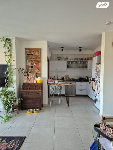 דירה, נווה שרת, תל אביב יפו