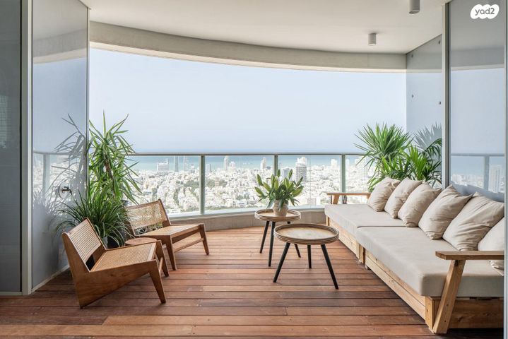 גג/ פנטהאוז, גני שרונה, קרית הממשלה, תל אביב יפו