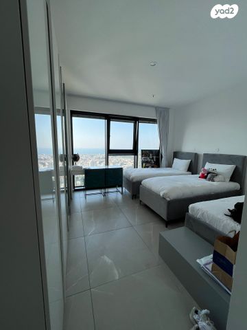 דירה, ניסים אלוני 2, צמרות איילון, פארק צמרת, תל אביב יפו