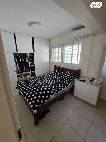 דירת גן, יד התשעה, שביב, הרצליה