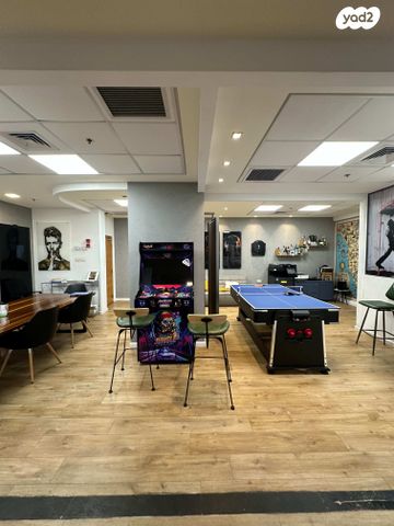 משרדים, בורסה, רמת גן