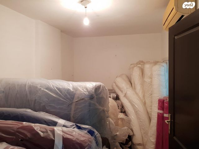 מחסנים, אפטר, תל אביב יפו