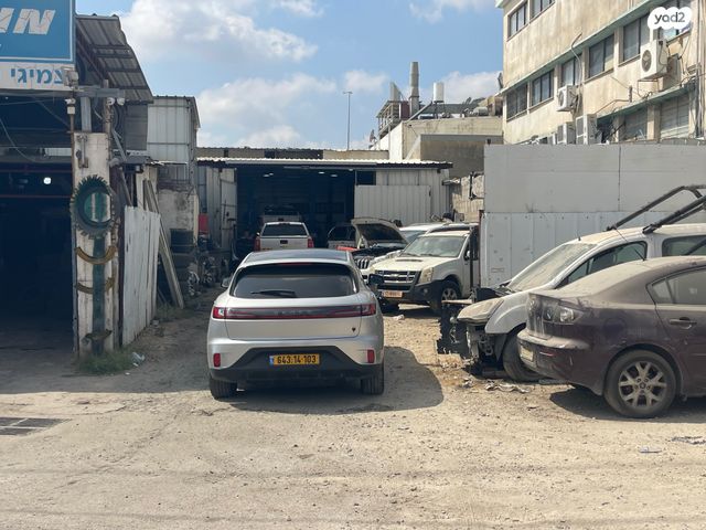 אזור תעשיה עקרון 2000