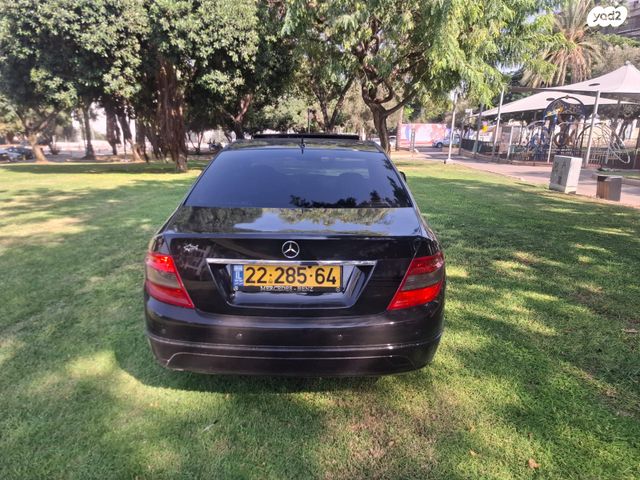 מודעת רכב מרצדס-בנץ C-class