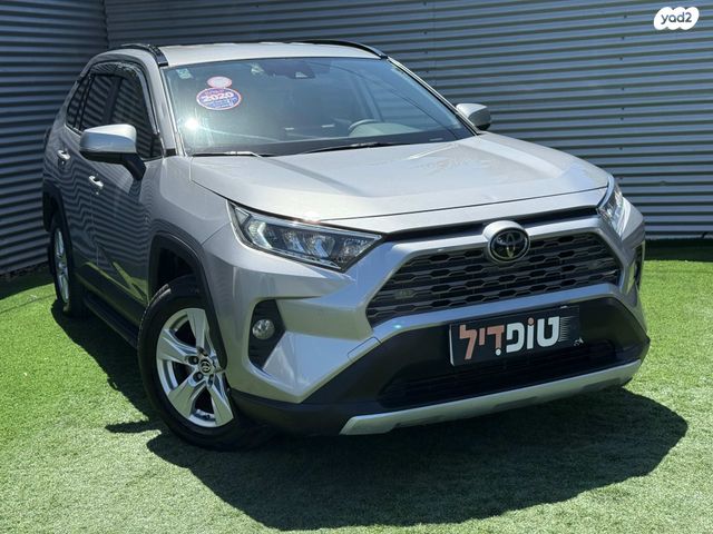טויוטה RAV4