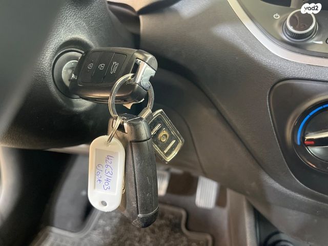 יונדאי אקסנט i25