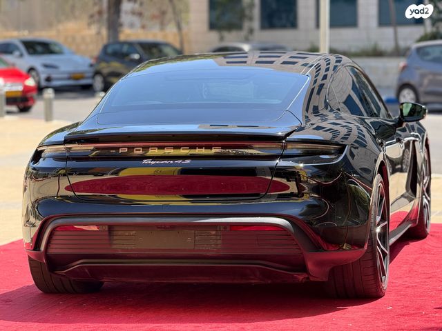 פורשה טייקן