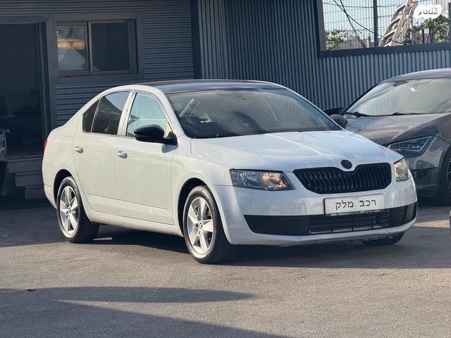 סקודה אוקטביה