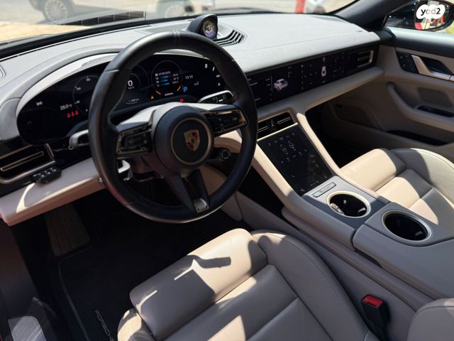 פורשה טייקן