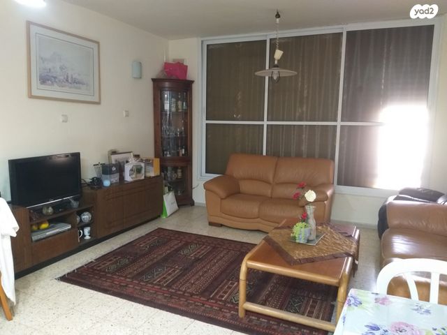 שדרות חיים וייצמן 32