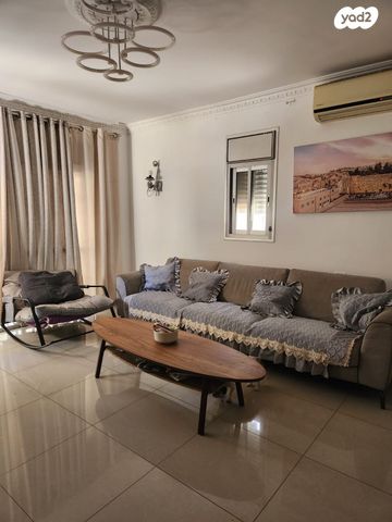 דירת גן, האלמוגים 13, רובע ד', אשדוד