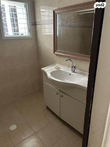 דירה, חביבה רייק 5, לב העיר, בת ים