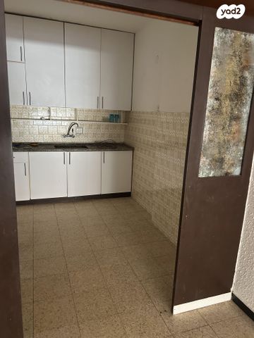 דירה, חביבה רייק 5, לב העיר, בת ים