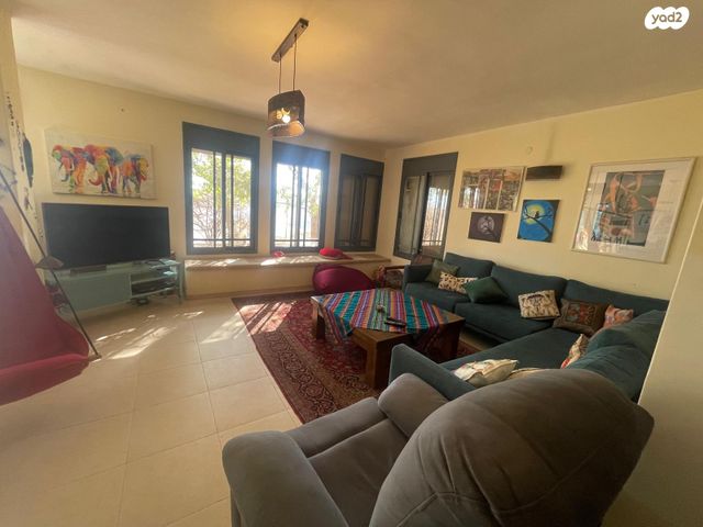 בית פרטי/ קוטג', בית אריה / עופרים