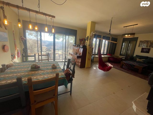 בית פרטי/ קוטג', בית אריה / עופרים