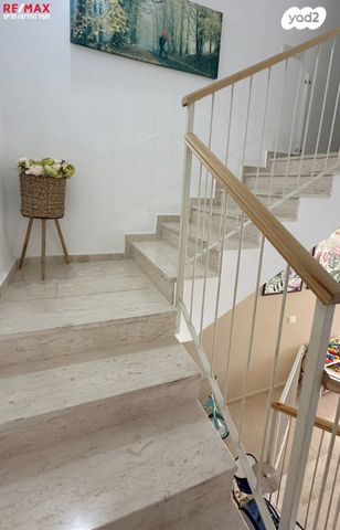 דופלקס, שוהם, אבני חן, חריש