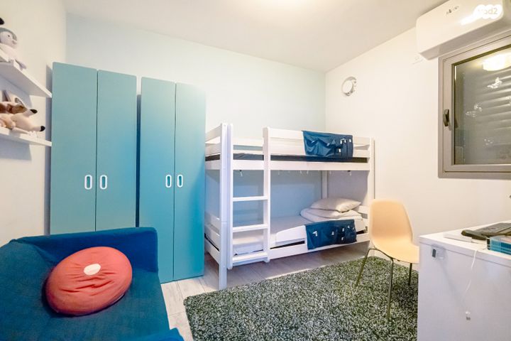 דירה, לוטם 33, הפרחים, חריש