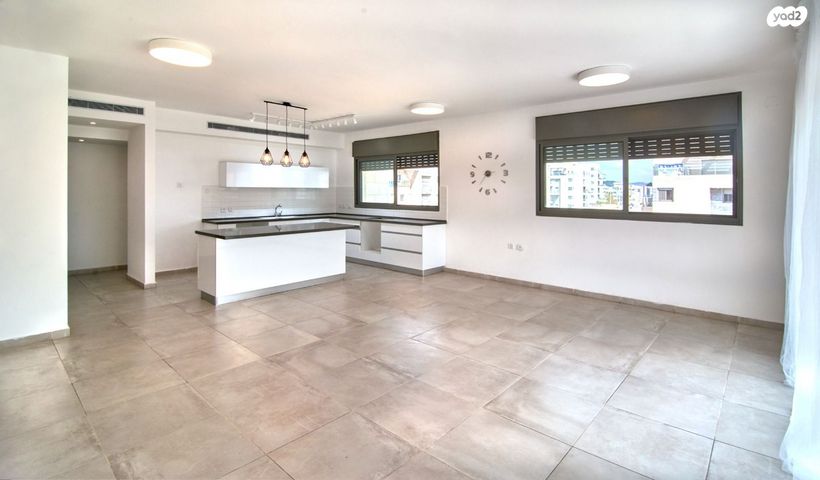 גג/ פנטהאוז, תאנה, החורש, חריש