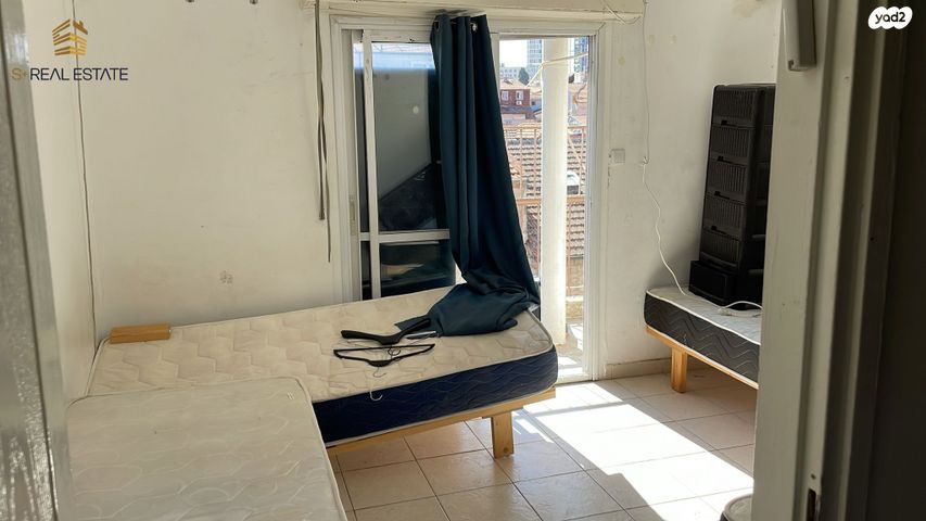 דירה, לבוש מרדכי, גאולה, ירושלים