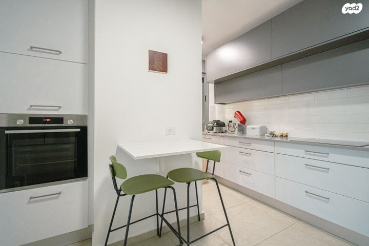 דירה, אורן, החורש, חריש