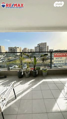 דירה, אלון, החורש, חריש