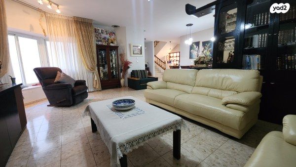 בית פרטי/ קוטג', אורנית