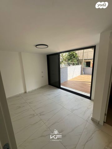 בניין מגורים, רשפים, התקוה, בית יעקב, נווה צה"ל, תל אביב יפו