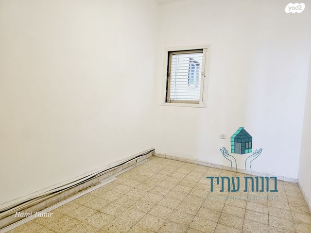 דירה, דרך רזיאל, צפון מזרח מרכז העיר, נתניה