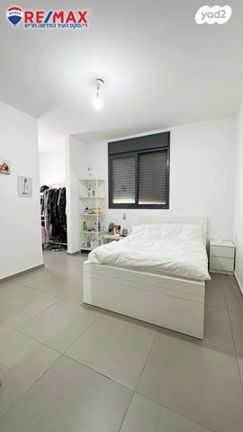 דירה, אלון, החורש, חריש