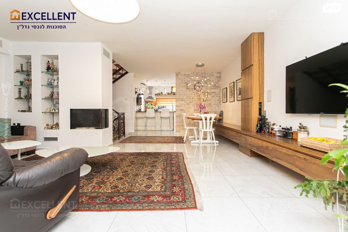 בית פרטי/ קוטג', גבעת עמוס, נשר