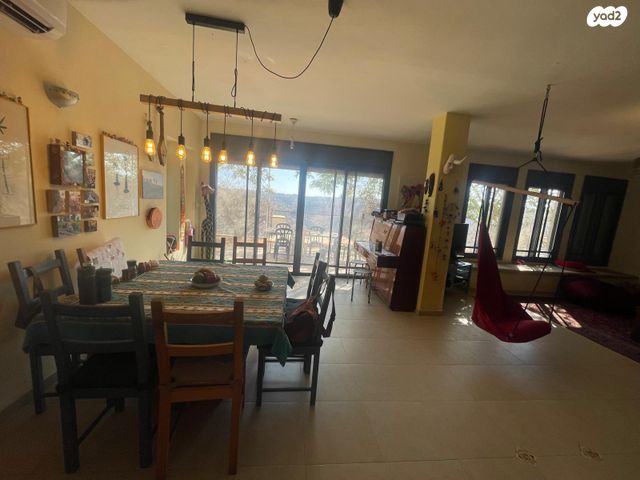 בית פרטי/ קוטג', בית אריה / עופרים