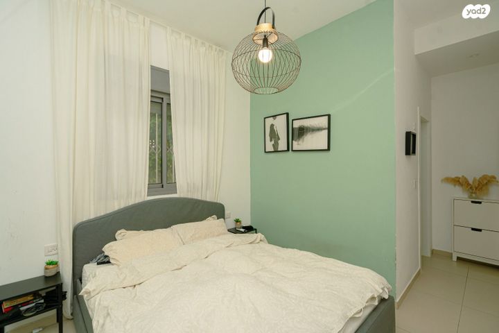 דירת גן, כלנית, הפרחים, חריש