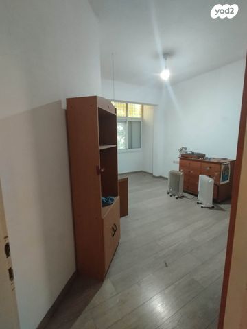 דירה, כצנלסון, גבעתיים