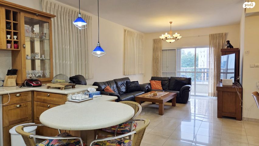 דירה, שפטל, רמז, מערב ותיק, ראשון לציון