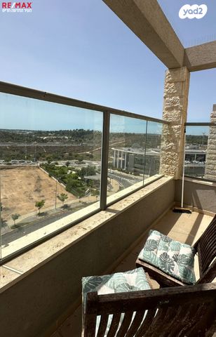 דופלקס, שוהם, אבני חן, חריש