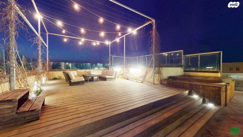 גג/ פנטהאוז