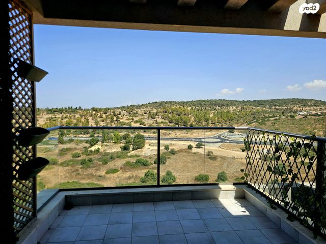 גג/ פנטהאוז, שוהם 38, אבני חן, חריש