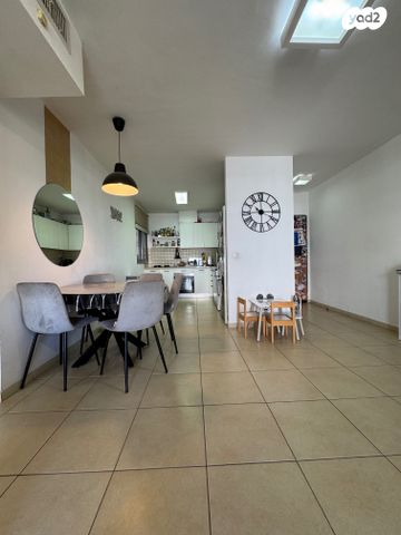 דירה, כפר סבא הצעירה, כפר סבא