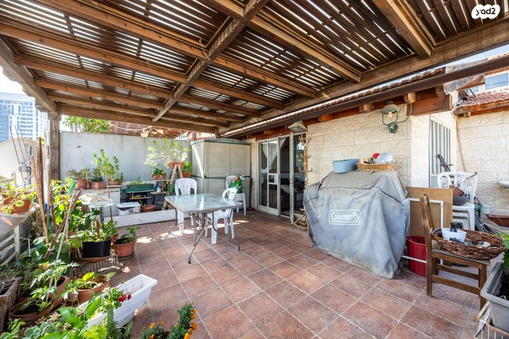 דירה, חיים סירני, קרית היובל, ירושלים