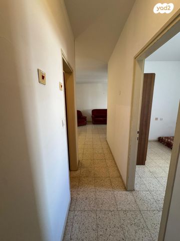 דירה, עולי הגרדום, גולדה, אשקלון