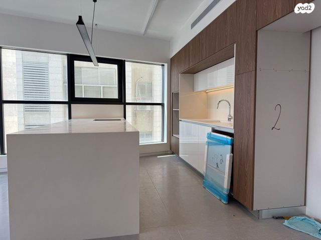 דירה, ארלוזורוב, הגבול רוטשילד, בת ים