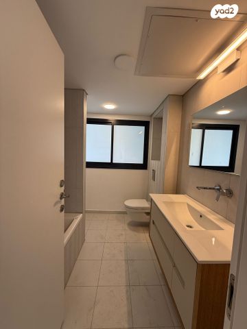 דירה, ארלוזורוב, רוטשילד עצמאות, בת ים