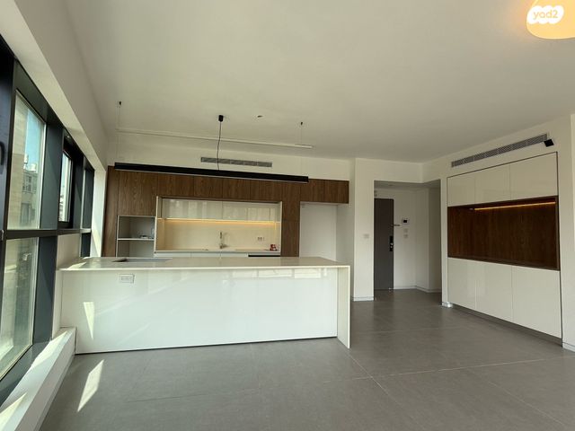 דירה, ארלוזורוב, רוטשילד עצמאות, בת ים