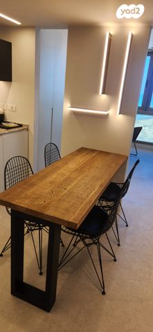 דירה, אלי לנדאו, הרצליה פיתוח, הרצליה