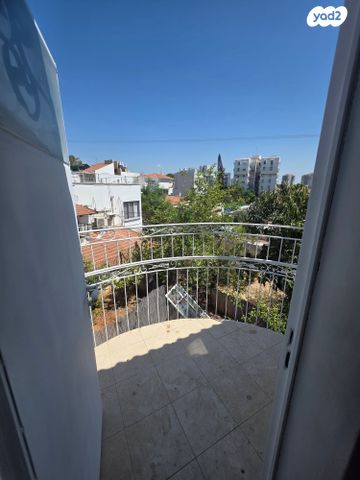 דו משפחתי, מרמורק, רחובות