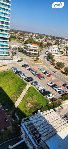 דירה, אלי לנדאו, הרצליה פיתוח, הרצליה