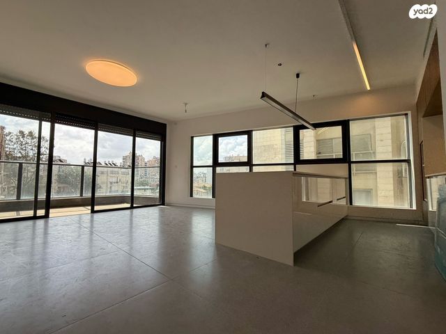 דירה, ארלוזורוב, הגבול רוטשילד, בת ים